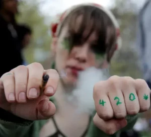 73398815007-afp-2147958580-aspect-ratio-365-330